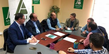 Catalá expone a los agricultores las medidas del PP para potenciar la economía asociada al sector agroalimentario