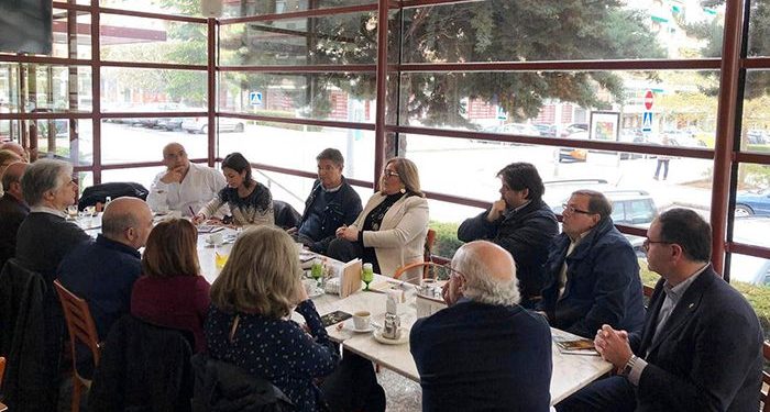 Catalá manifiesta el compromiso del PP y de Pablo Casado con la Cultura ante diversos representantes del sector en la capital