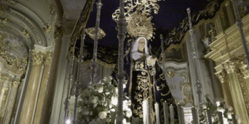 Cuenca. Jueves de lluvia y de iglesias