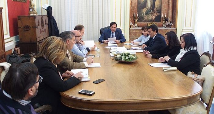 El Ayuntamiento de Cuenca aprueba la modificación de la RPT para garantizar la prestación del servicio de abastecimiento de agua