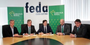 Eurocaja Rural renueva su séptimo convenio social con FEDA
