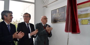 La Escuela de Ingeniería Minera e Industrial de Almadén, homenajeada por la Real Academia de Ingeniería