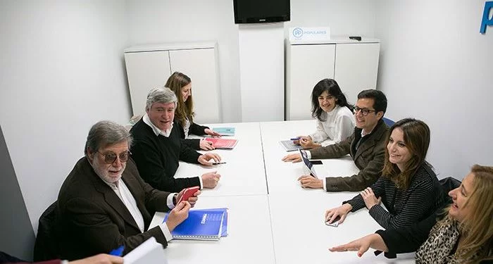 La Red SSPA se reúne con el Partido Popular para exponer su estrategia para frenar la despoblación