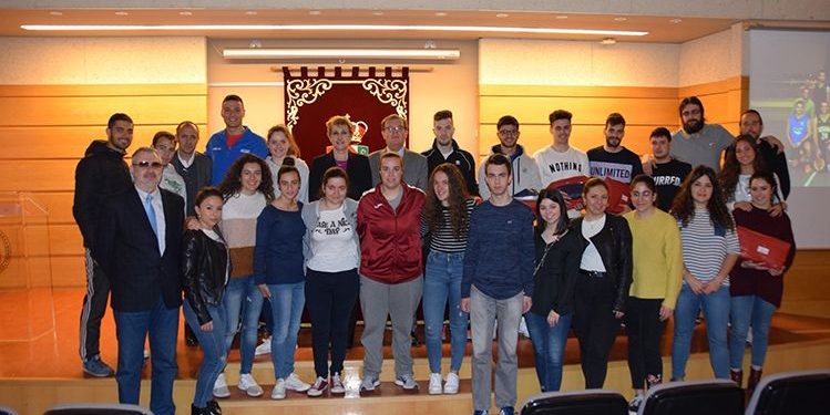 La UCLM entrega las distinciones a los ganadores del XXVIII Premio Rector en el Campus de Cuenca