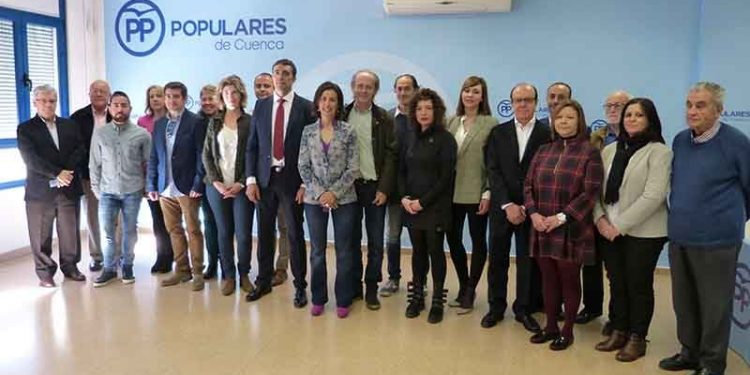 Luz Moya presenta a una candidatura “ilusionada por Cuenca” con la que el Partido Popular aspira a lograr la  mayoría absoluta