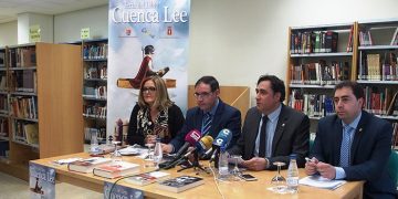 Mariscal destaca el esfuerzo del Ayuntamiento para fomentar la lectura a través de sus bibliotecas municipales