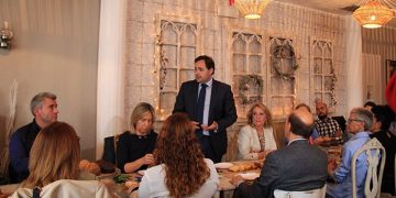 Núñez censura que Sánchez evitara comprometerse a no indultar a los independentistas presos al igual que hizo Page en las Cortes regionales