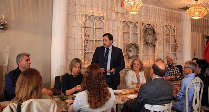 Núñez censura que Sánchez evitara comprometerse a no indultar a los independentistas presos al igual que hizo Page en las Cortes regionales