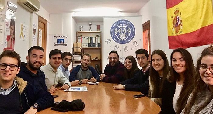 NNGG CLM se reúne con la asociación universitaria APEU UCLM