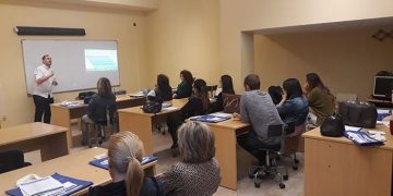 ACEM acoge una jornada para formar a sus empresas sobre redes sociales