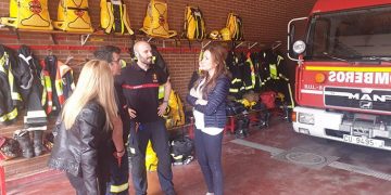Cristina Fuentes se reúne con el cuerpo de Bomberos de Cuenca para recoger sus quejas y propuestas