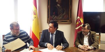 El Ayuntamiento de Cuenca y ADOCU firman un convenio de colaboración por un importe de 19.000 euros