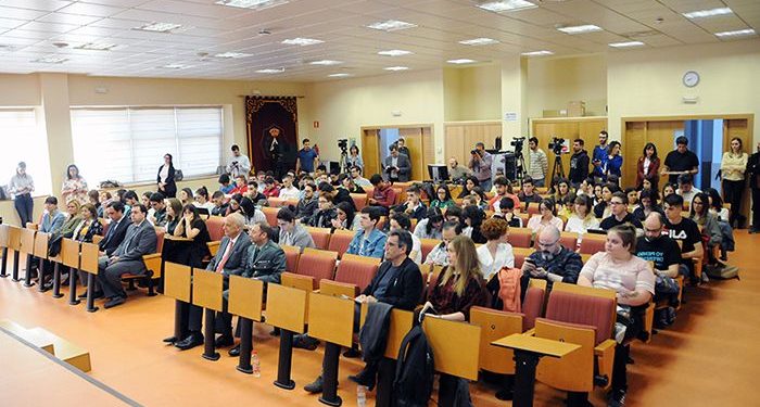 El rector de la UCLM presenta en Cuenca el Grado de Comunicación Audiovisual