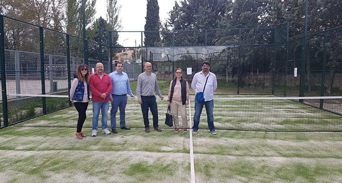 En funcionamiento la nueva pista de pádel de Huete