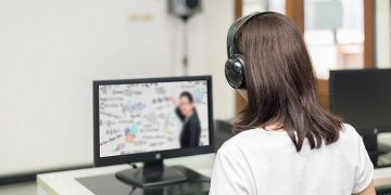 La Junta autoriza la implantación el próximo curso de las enseñanzas del nivel C2 en las escuelas oficiales de idiomas