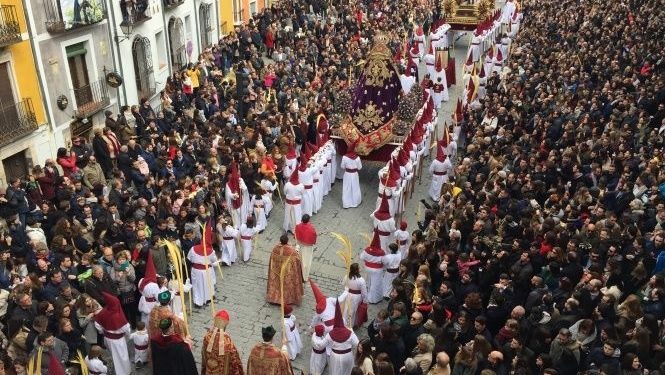 La Junta de Cofradías y las hermandades se comprometen a revisar los protocolos de lluvia de cara a la Semana Santa de 2020