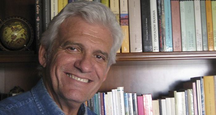 La RACAL presenta la antología poética “Leer después de quemar” del escritor valenciano Rafael Soler