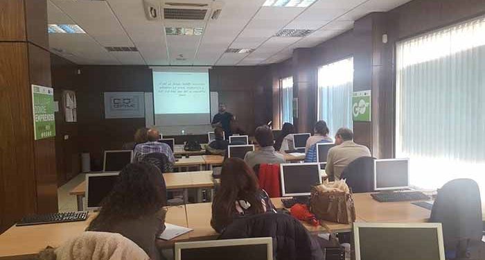 Los empresarios de Tarancón aprenden a vender sus productos y servicios en redes sociales