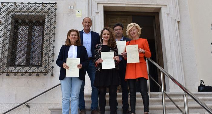 Los parlamentarios socialistas por Cuenca recogen sus credenciales para el Congreso de los Diputados y el Senado