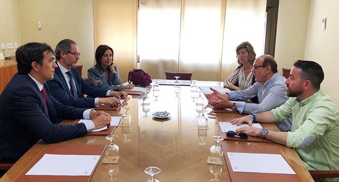 Luz Moya estimulará la oferta turística anual de Cuenca a través del proyecto “12 meses 12 eventos”