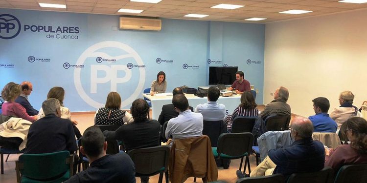 Luz Moya reorganizará el Ayuntamiento para una gestión más eficiente Luz Moya reorganizará el Ayuntamiento para una gestión más eficiente