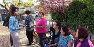 Luz Moya se compromete a mejorar el acceso por carretera a Nohales