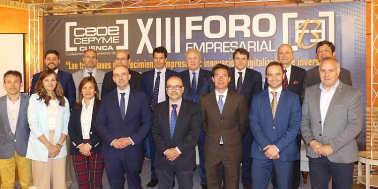 Más de 150 empresarios escuchan las teorías económicas de Rodríguez Braun en San Clemente