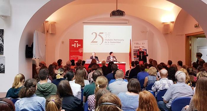 Mariscal cierra en el Instituto Cervantes de Moscú la campaña de promoción de Cuenca y las Ciudades Patrimonio en la capital  de Rusia