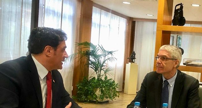 Mariscal traslada al Presidente de RENFE sus quejas por la supresión de las paradas del AVE en Cuenca