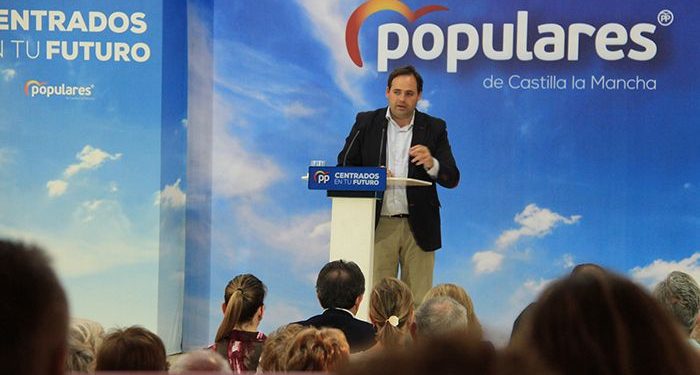 Núñez se compromete a fijar un plan de pagos trimestrales para que ningún ayuntamiento tenga problemas para prestar la política social