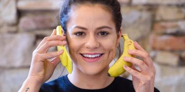 Nokia 8110 da la bienvenida a WhatsApp