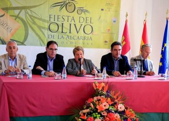 Prieto espera que el futuro Centro de Interpretación del Olivo sea un recurso más para la próxima edición de la Fiesta del Olivo de La Alcarria
