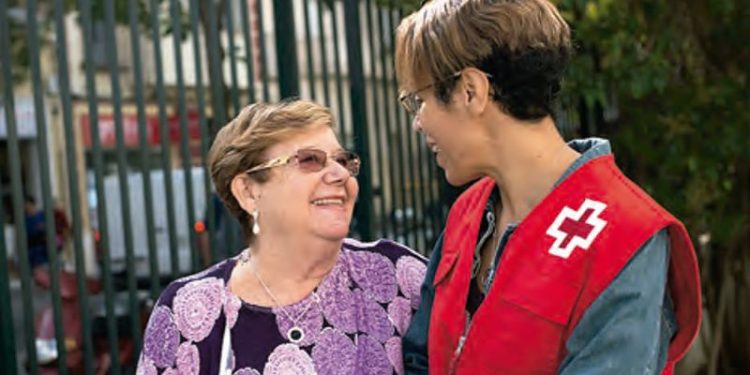 “Aunque no lo sepas, también es maltrato”, campaña de Cruz Roja Cuenca contra el abuso en la vejez