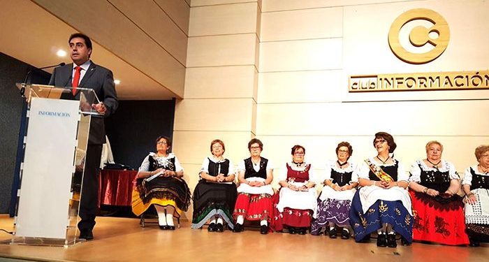 Doménech pregona con agradecimiento el Día de la Región en la Casa de Castilla-La Mancha en Alicante