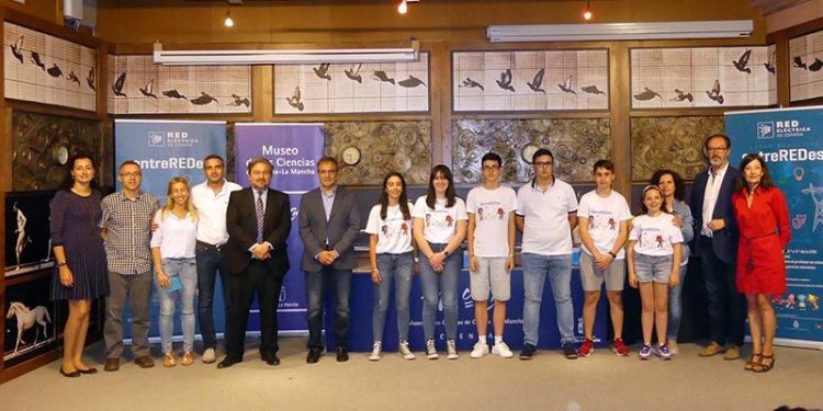El IES Azuer de Manzanares y el Colegio Compañía de María de Talavera de la Reina ganadores de la  III Olimpiada entreREDes celebrada en Cuenca