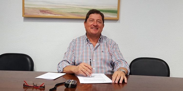 El PSOE critica la aprobación del decreto sobre movilidad voluntaria de Bomberos