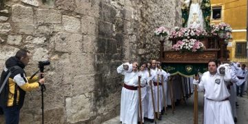 Este domingo se celebra el besamano a María Santísima del Amparo