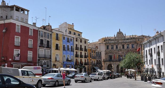 Este lunes dejará de haber tiempo límite para transitar por el Casco Antiguo de Cuenca, pero se sancionará el estacionamiento indebido