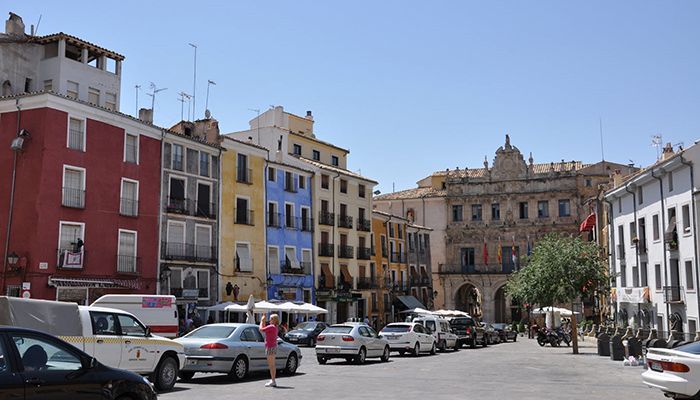 Este lunes dejará de haber tiempo límite para transitar por el Casco Antiguo de Cuenca, pero se sancionará el estacionamiento indebido