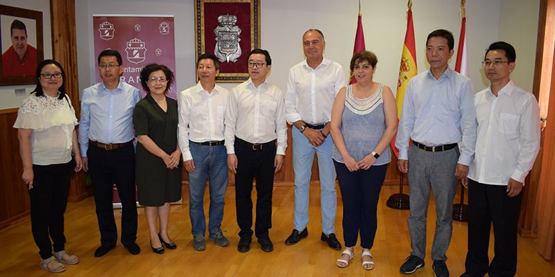López Carrizo recibe a representantes del Gobierno municipal de Jiangbei (China)