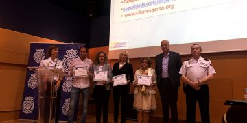 La Policía Nacional entrega el carnet a 246 Ciberexpert@s de los colegios de Cuenca