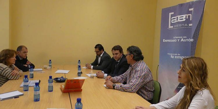 ACEM y CEOE Cepyme Cuenca colaborarán en la realización de jornadas para atender a los distintos sectores