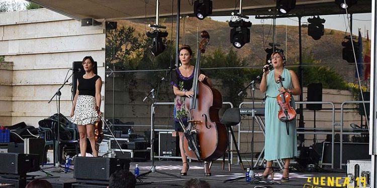 Agustín Durán y Jesús Arenas dan la nota en Estival Humor