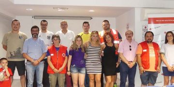 Cruz Roja Cuenca recibe 900 euros con motivo del V Tornero Nazareno Solidario