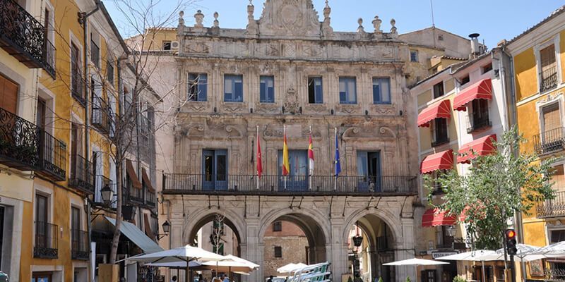 El Ayuntamiento de Cuenca inicia la reparación y renovación de sumideros de agua en Tiradores Bajos