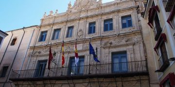 El Equipo de Gobierno del Ayuntamiento de Cuenca propondrá la dedicación exclusiva de 8 de los 25 concejales que integran el pleno