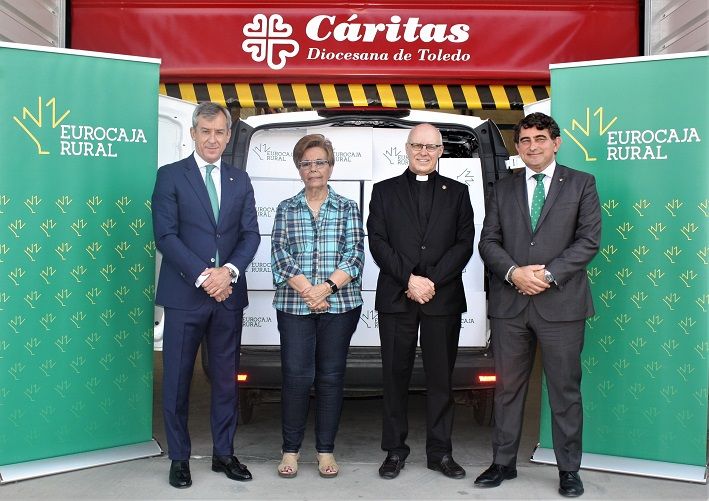 Eurocaja Rural dona 2.000 kilos de alimentos a Cáritas procedentes de su 'Desafío'