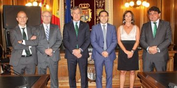 Eurocaja Rural visita la Diputación de Cuenca y traslada a su presidente su vocación de servicio con la provincia