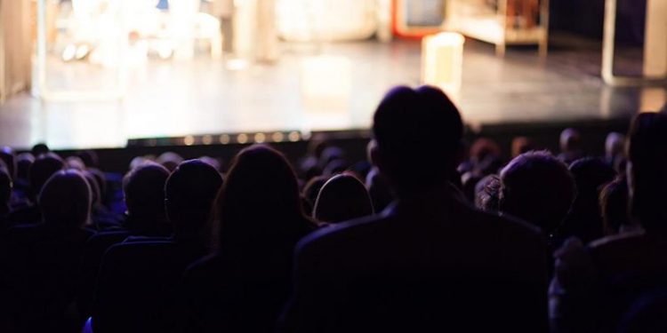La programación de Artes Escénicas y Musicales llega este fin de semana a los escenarios de la región con un conjunto de propuestas variado