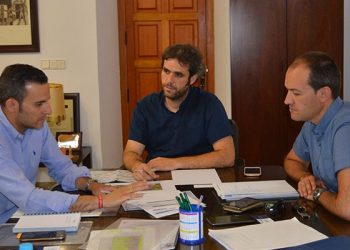 Mota del Cuervo presenta sus terrenos industriales al responsable de Invierte en Cuenca